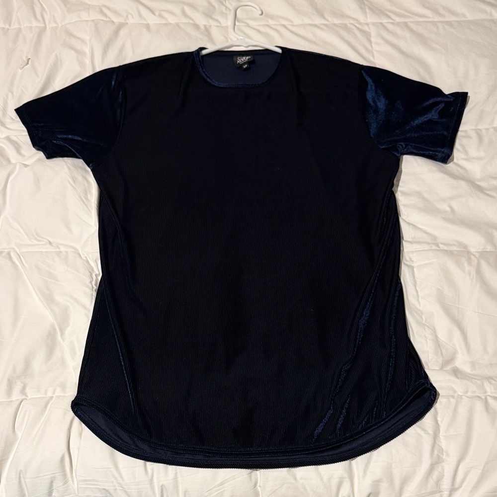 Classic Black Short Sleeve Men's Tee